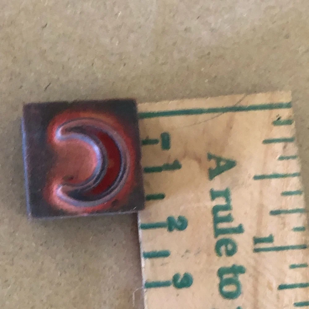 VTG Tiny Moon Rubber Stamp - Picture 2 of 2